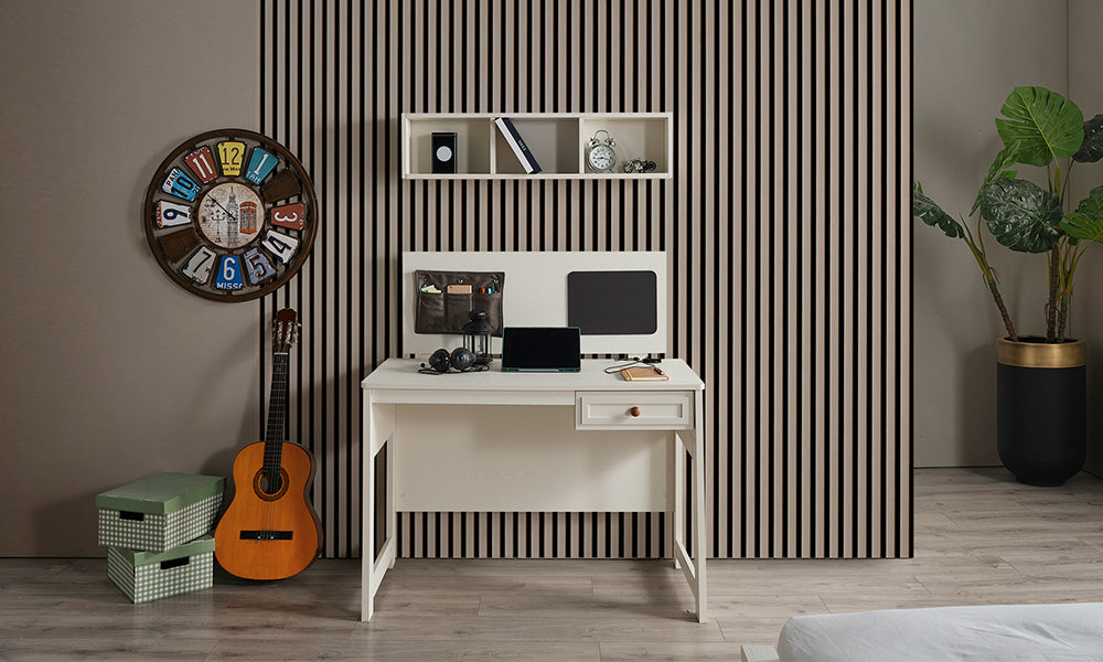 İnci-Studientisch