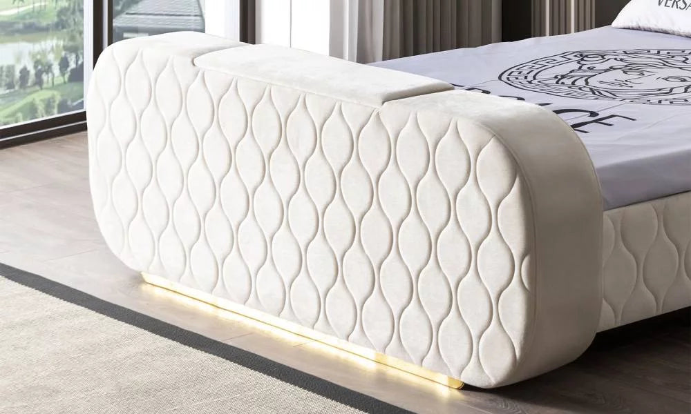 Intelligentes Bett von Versace